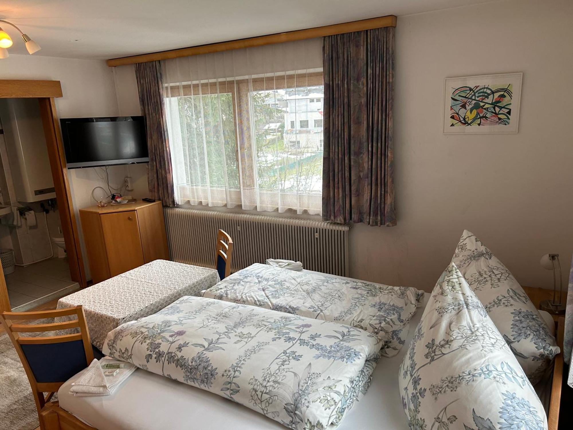 Austrian Motel Heiss Prutz Eksteriør billede