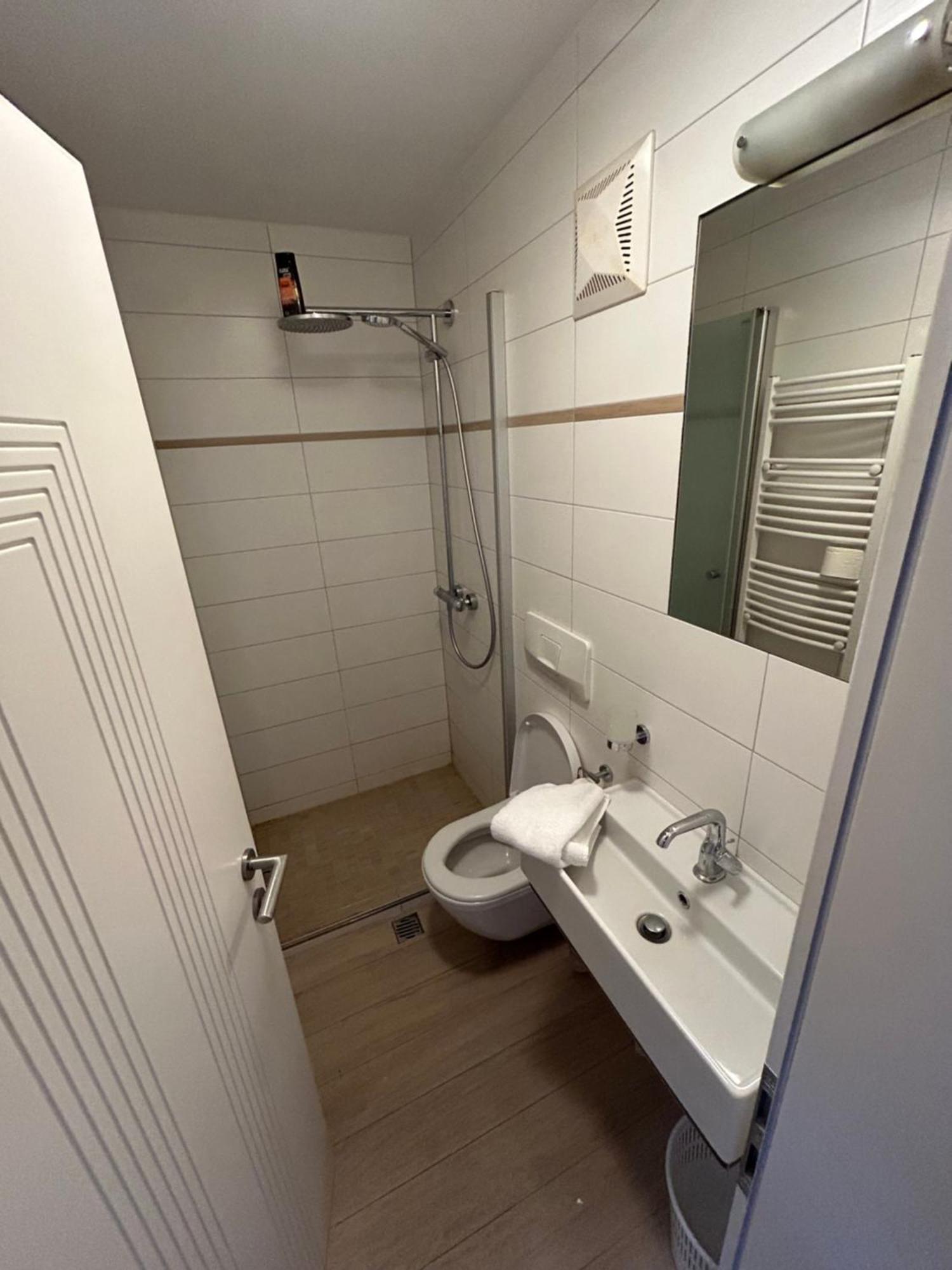 Austrian Motel Heiss Prutz Eksteriør billede